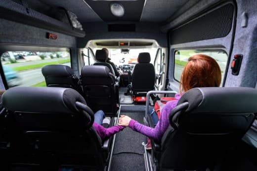 Taxibus huren met chauffeur